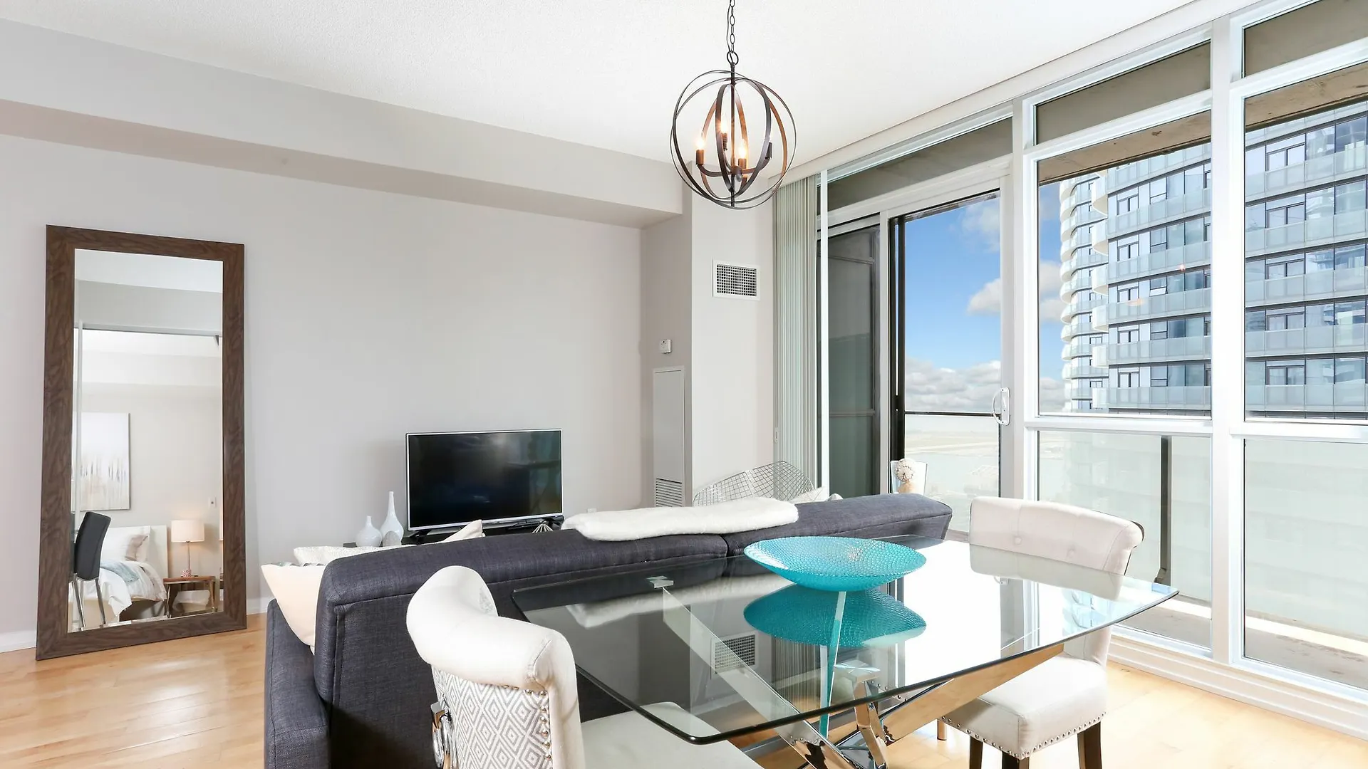 Mhs Suites - Air Canada Center Toronto Canada