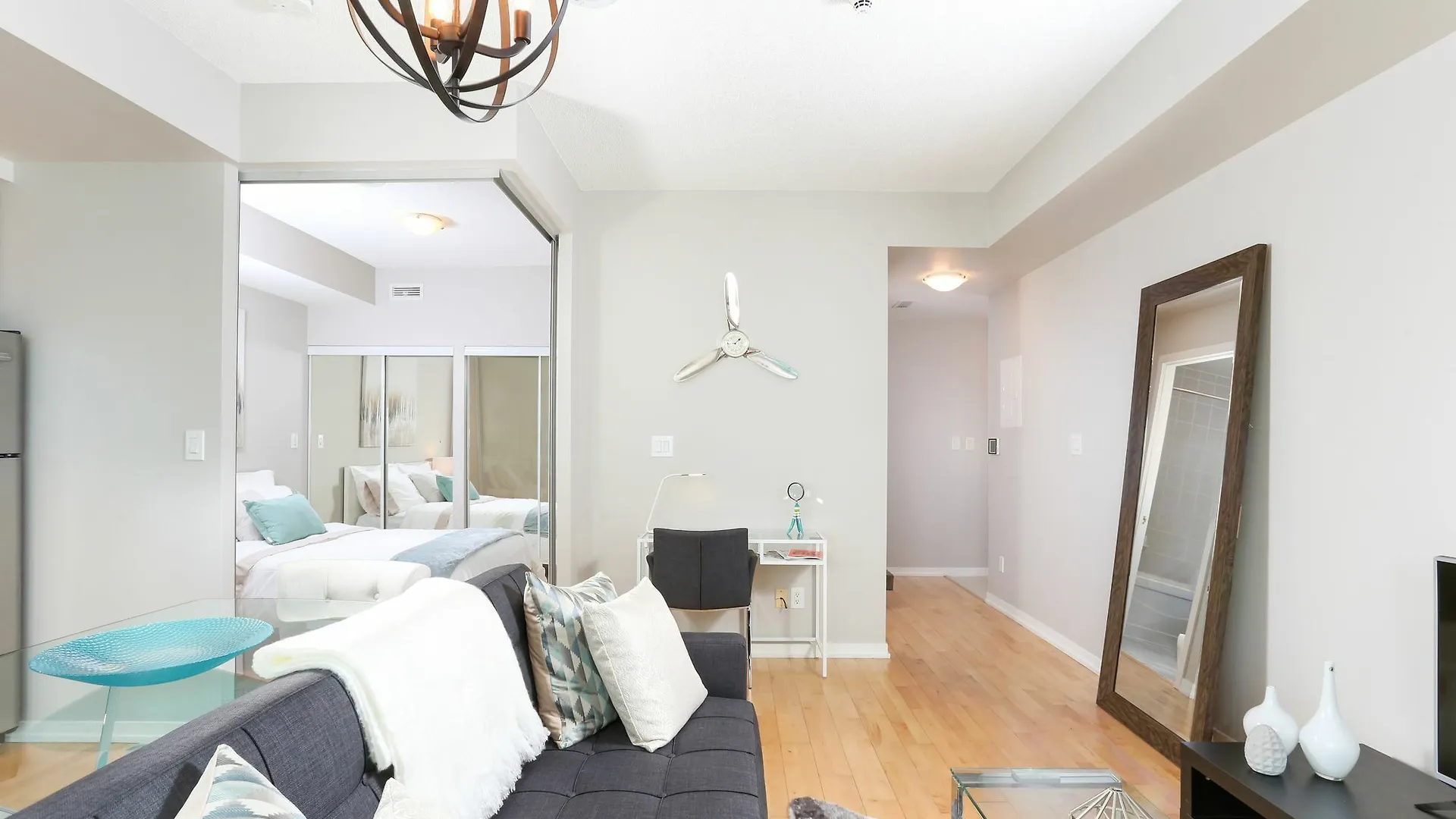 Mhs Suites - Air Canada Center Toronto